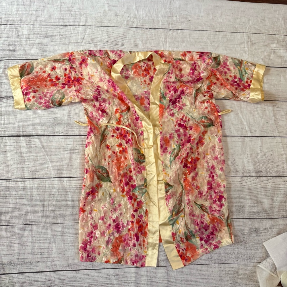 Vintage Inner Most Pink Yellow Floral Robe Missing Belt Size Small Floral Kimono